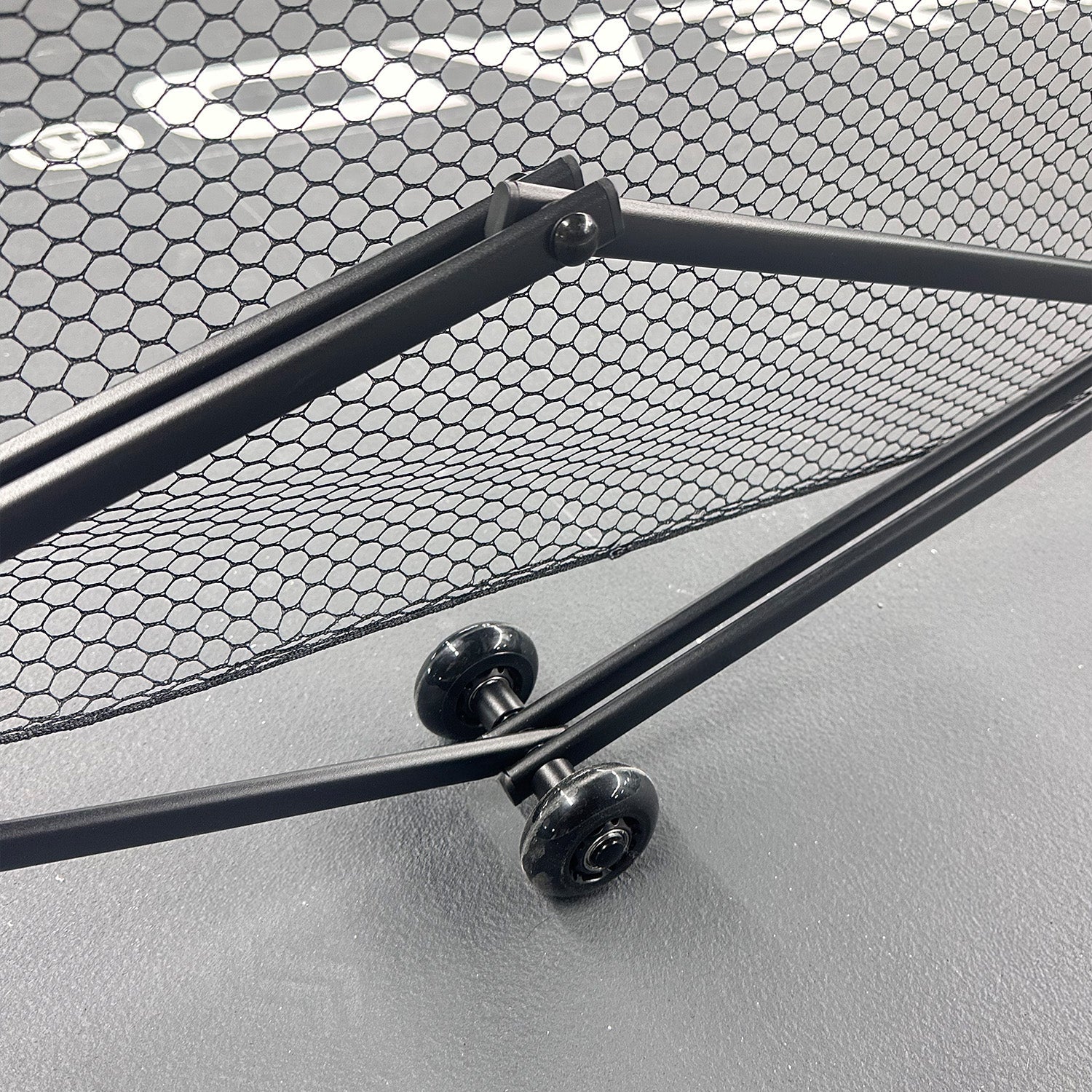 Retractable Pickleball Net System - Quick-Setup - Pakle Pickleball Company